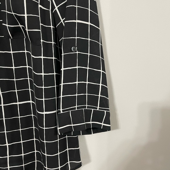 IZ Byer Women Blouse Medium - Picture 4 of 4